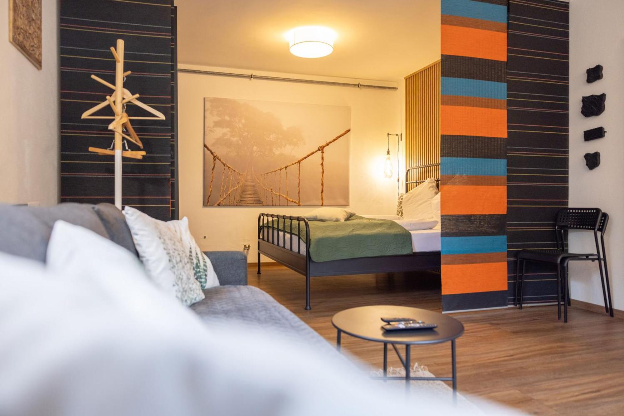 Ideal Fuer Kurze Aufenthalte - Gemuetliches 1-Zimmer-Apartment Adelsdorf Extérieur photo